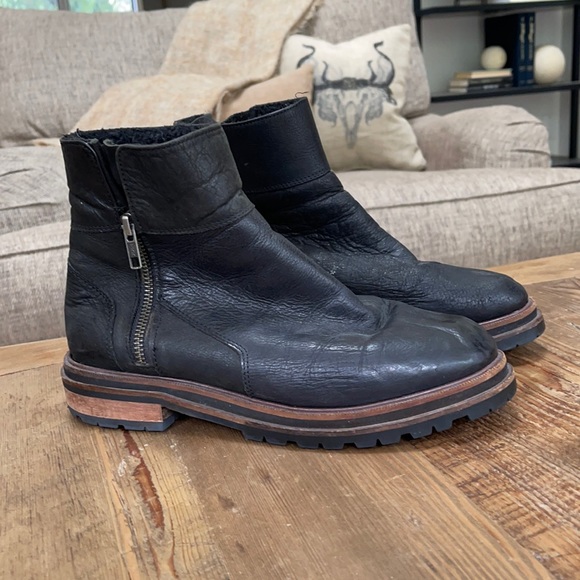 Hudson London Boots - Picture 1 of 8